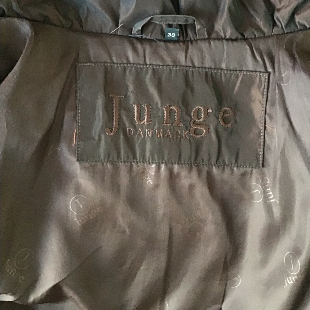 JUNGE COAT WITH MINK TRIM - Picture 9 of 16